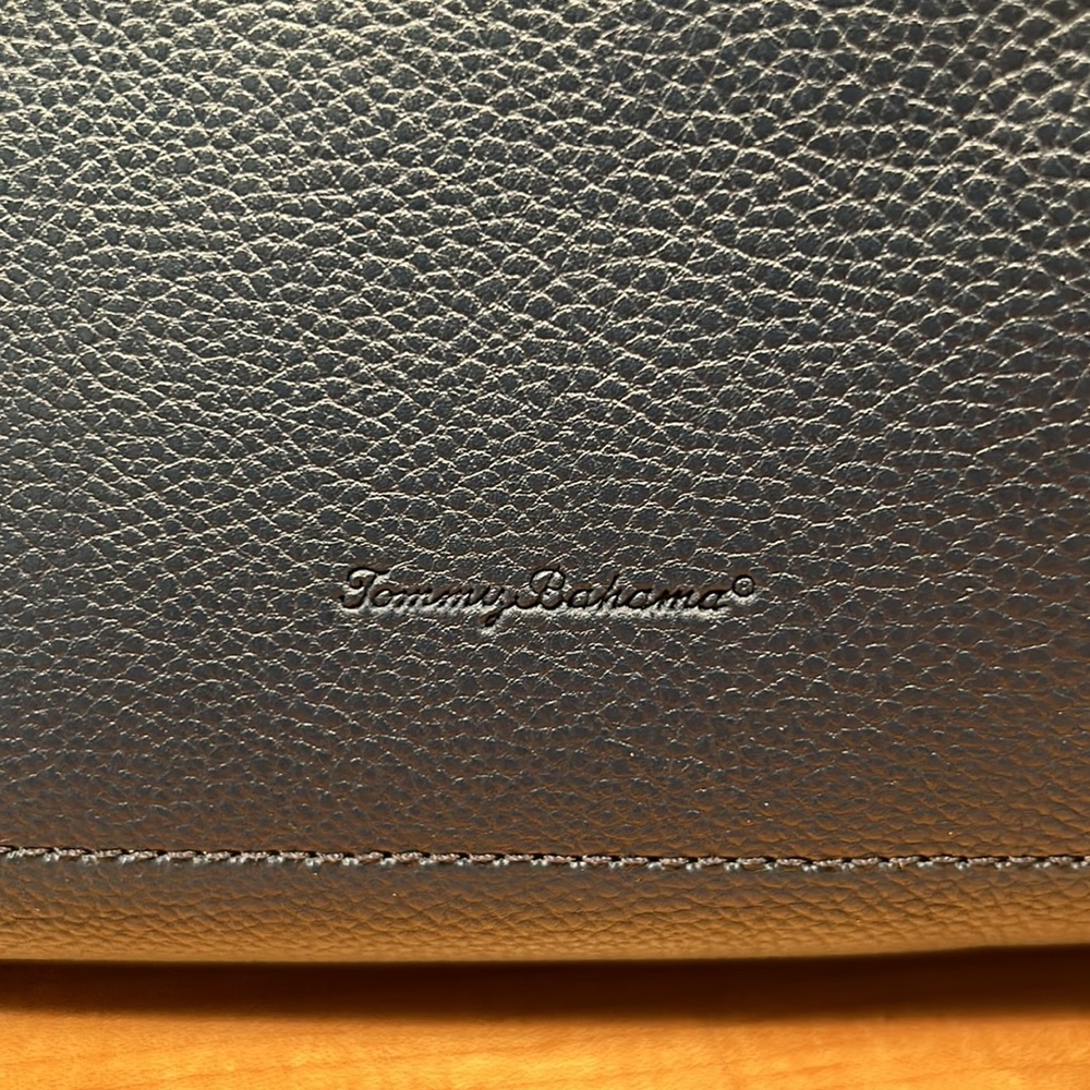NWOT Tommy Bahama bag - Picture 14 of 15